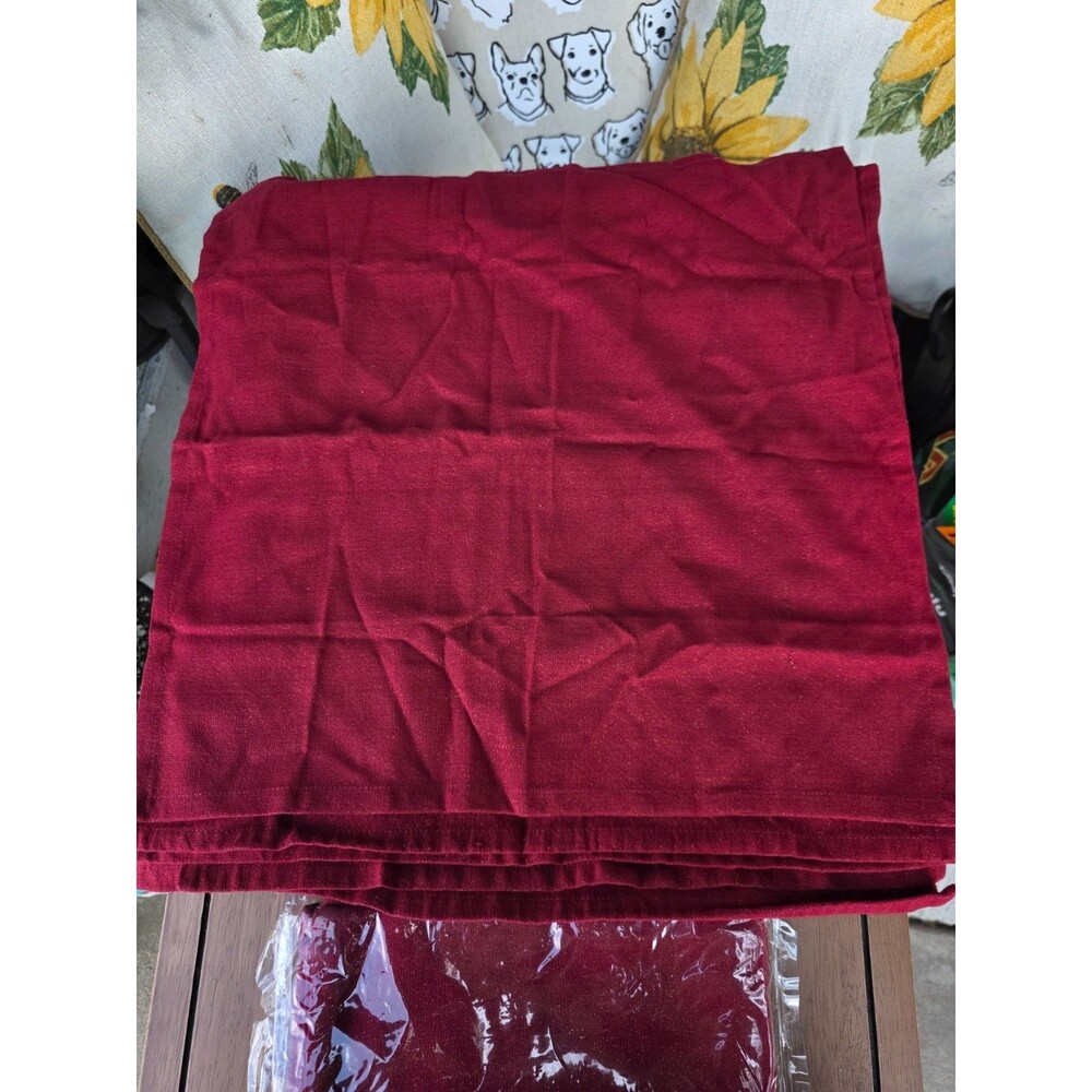 Pampered Chef 18x18 Red Glitter Napkins - 2 New Sealed, 5 Pre-Owned Lot of 7